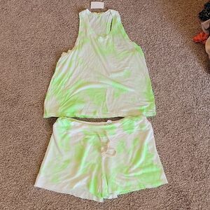 New Sundry Tie Dye Tank and Shorts set size 3 (Large)
